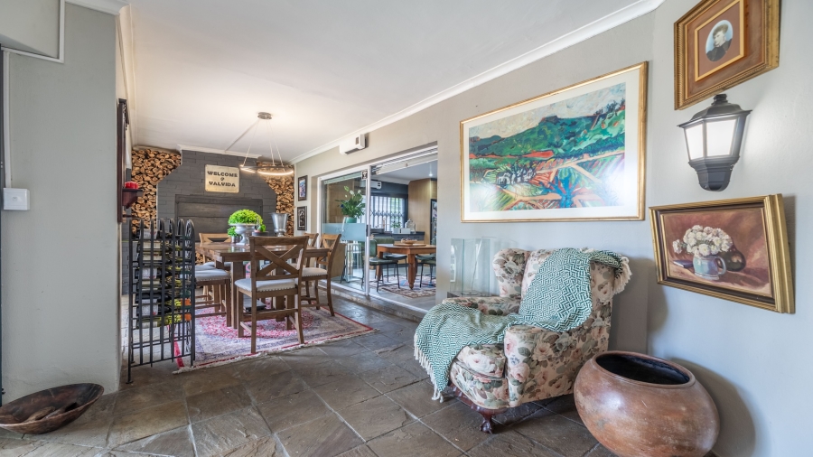 5 Bedroom Property for Sale in Flamingo Vlei Western Cape